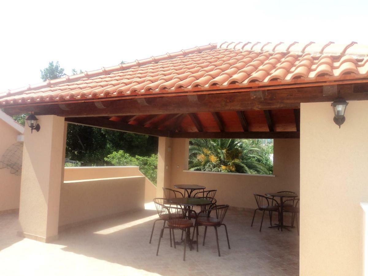 Апартаменты Karoma Sunroof Млини Экстерьер фото